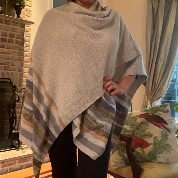 BCBGMaxAzria Accessories - bcbg ruana!!!!